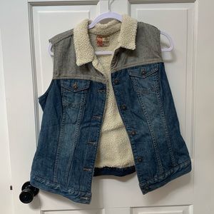 🌼Jean Jacket Vest Ruff Hewn